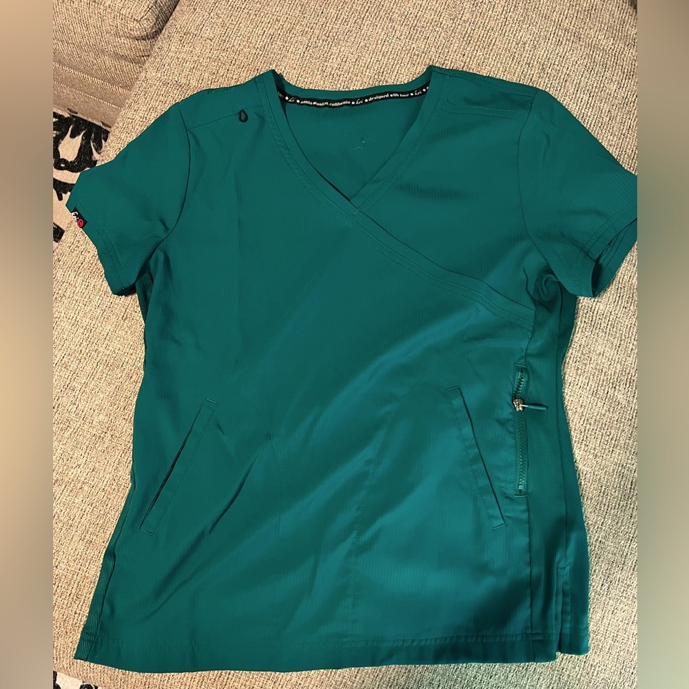 Koi scrub top